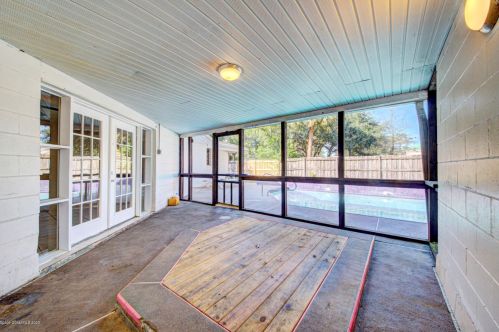 182 Park Ln, Titusville FL  32780-4707 exterior