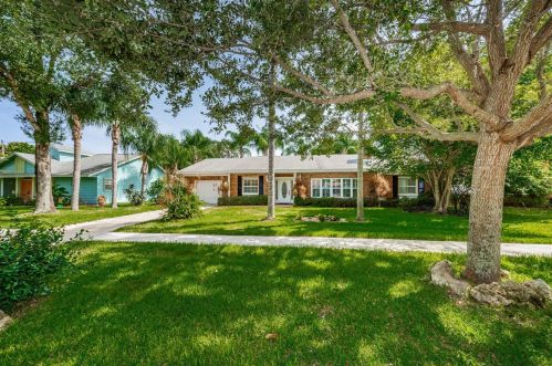 644 Tessier Dr, Tarpon Springs, FL 34689-2123