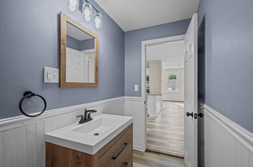 25 Unit St, Providence RI 02909-3940 exterior