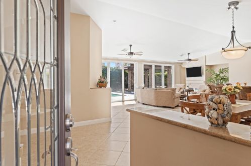 47850 Via Nice, La Quinta CA  92253-2159 exterior