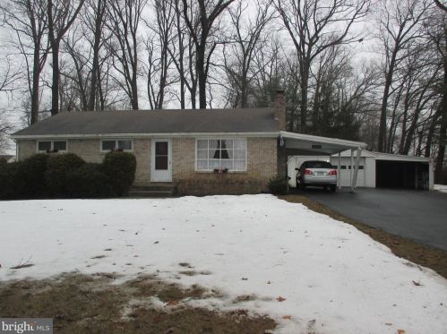 235 Main St, Tolna, PA 17349-9636