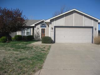 1927 Duckcreek Ln, Derby KS  67037-4304 exterior
