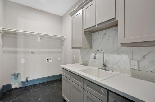 15475 Conroe Dr, Conroe TX 77384-3419 exterior