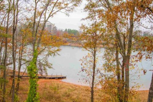 711 Northlake Dr, Anderson SC  29625-5304 exterior