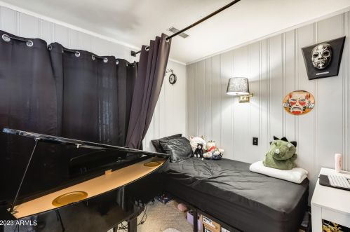 18602 132 Ave, Sun City AZ 85375-4502 exterior