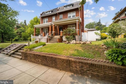 3502 16th St, Washington, DC 20018-2302