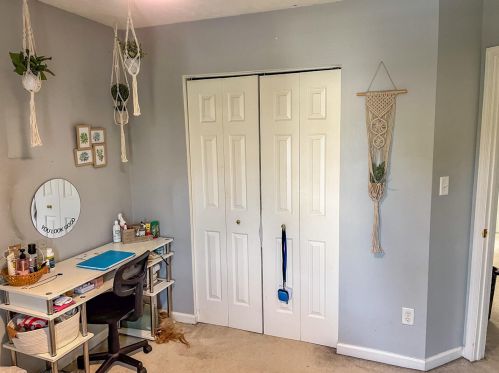 115 Springhouse Dr, Englewood OH  45322-8795 exterior