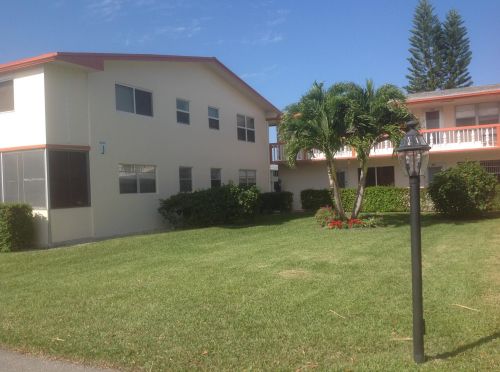 301 Northampton O, West Palm Beach FL  33417-7622 exterior