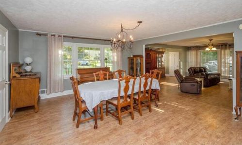 2016 Warren Ct, North Augusta SC  29860-8004 exterior