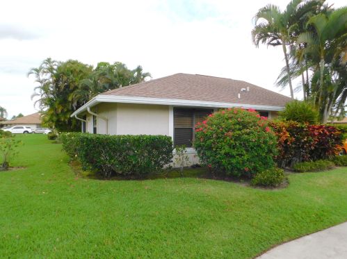 13425 Crosspointe Dr, West Palm Beach, FL 33418-6917