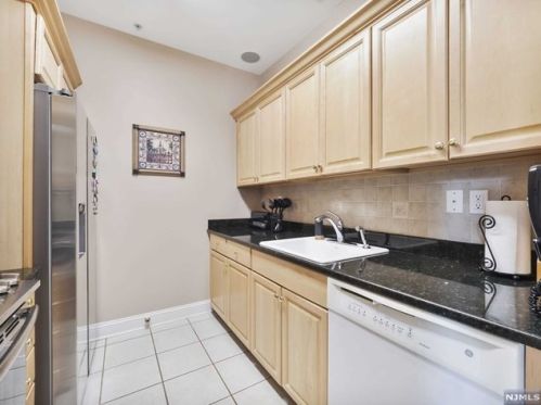 280 Main St, West Paterson NJ  07424-1236 exterior