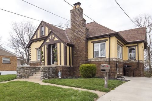 113 Kentucky Dr, Newport, KY 41071-2750