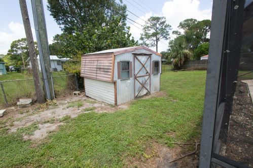 3441 Southern Pne Dr, Fort Pierce FL 34982-6542 exterior