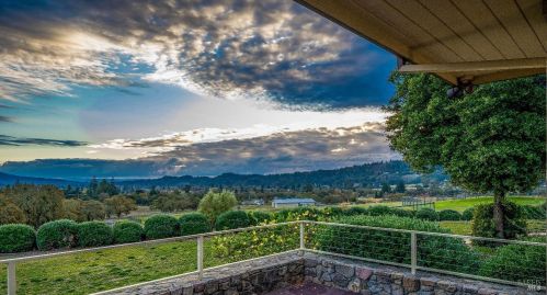 4933 Harville Rd, Santa Rosa CA  95409 exterior