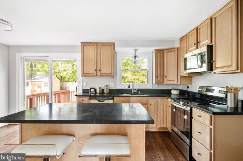 7114 Sterling Grove Dr, Springfield VA  22150-4430 exterior