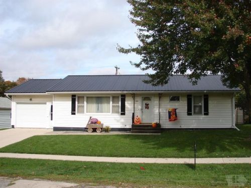 412 Main St, Wayland IA  52654-9710 exterior