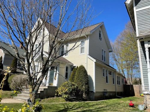 22 Wilton Ave, Norwalk, CT 06851-4533