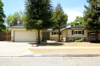4445 John Albert Ave, Fresno, CA 93726-2719