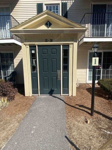 1 Bittersweet Rd, Nashua, NH 03060-5540