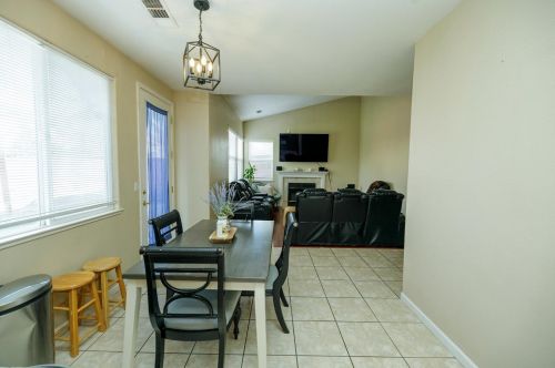 2135 Canyon Creek Ct, Newman CA  exterior