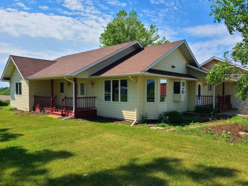 2565 250th Ave, Sterling, WI 54006-3330