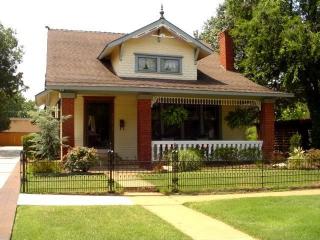 812 Hickory Ave, Duncan, OK 73533-4439