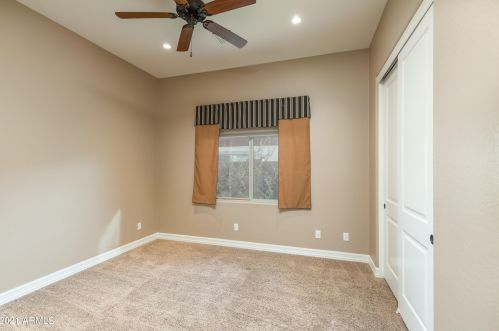 5421 Milton Dr, Cave Creek AZ  85331-2452 exterior