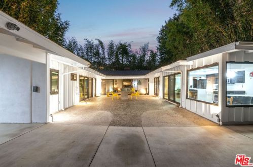 4753 Forman Ave, North Hollywood, CA 91602-1618