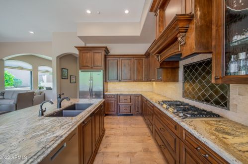 15549 Cactus Dr, Scottsdale AZ 85268-3166 exterior