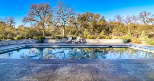 6331 Melody Ln, Newcastle CA  95658-9646 exterior
