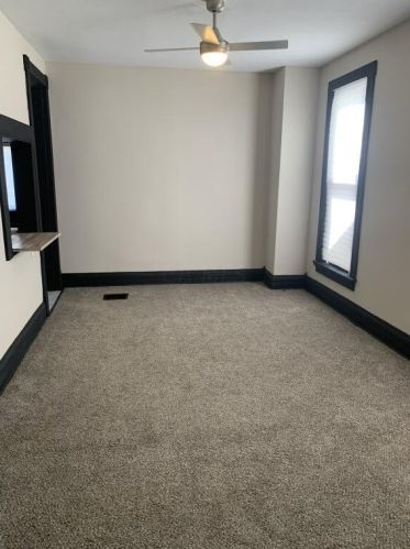 211 Market St, Washington Ch OH  43160-1353 exterior