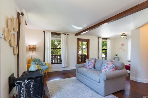 7331 Bodega Ave, Sebastopol CA  95472-3654 exterior