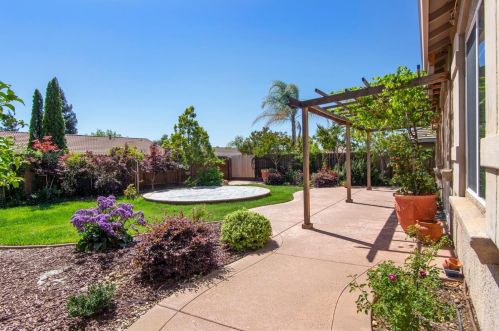 2011 Stockman Cir, Folsom CA  95630-6236 exterior