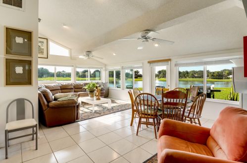 5783 Lakeview Mews Pl, Boynton Beach, FL 33437-1510