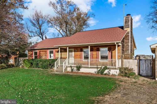 1729 Nottingham Dr, Fredericksburg VA  22408-9674 exterior