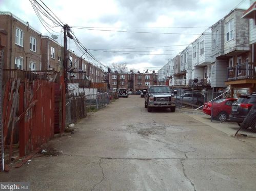 5851 Hope St, Philadelphia PA  19120-2411 exterior
