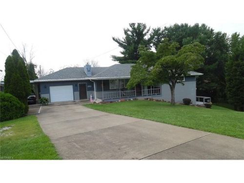 1711 Frst Hl Dr, Parkersburg WV  26105-3314 exterior