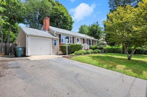 15 Morrell Ave, Milford, CT 06461-2313