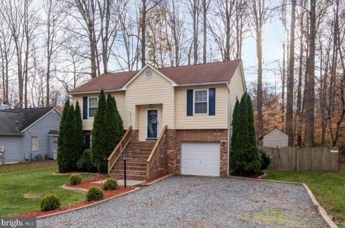 10917 Crestwood Dr, Spotsylvania, VA 22553-1606