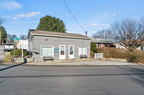 1804 4th St, Beaver Falls PA  exterior