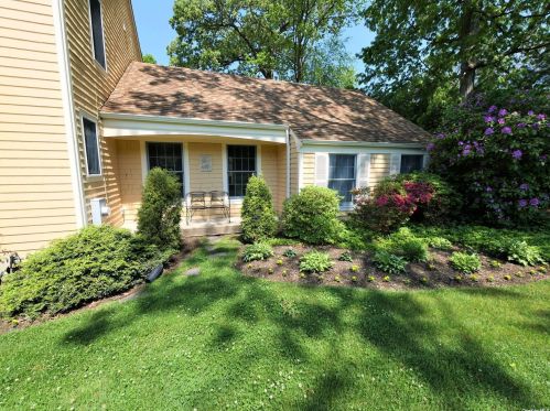 28 Little Harbor Rd, Mount Sinai NY  11766-1208 exterior