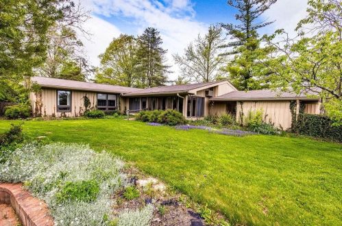 134 Hilltop Rd, Miami, OH 45056-1573