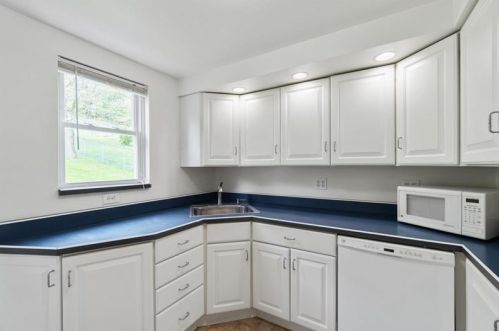 207 Maryland Dr, Glenshaw PA  15116-1723 exterior