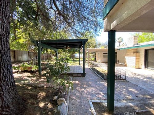 2024 Benedict Ave, Riverside CA  92506-3514 exterior