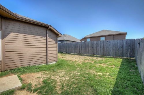 1505 Nathan Cir, Greenville TX  75402-7606 exterior