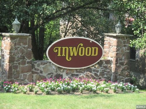 181 Long Hill Rd, Little Falls NJ  07424-2050 exterior