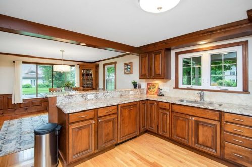 55 Harwich Rd, Springfield MA  01106-1207 exterior