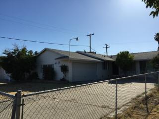 6512 Wire Dr, Sacramento, CA 95823-1545