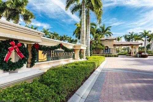 1277 Rialto Way, Naples FL  34114-7856 exterior