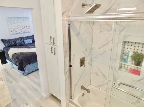 6820 Motz St, Paramount CA  90723-4741 exterior